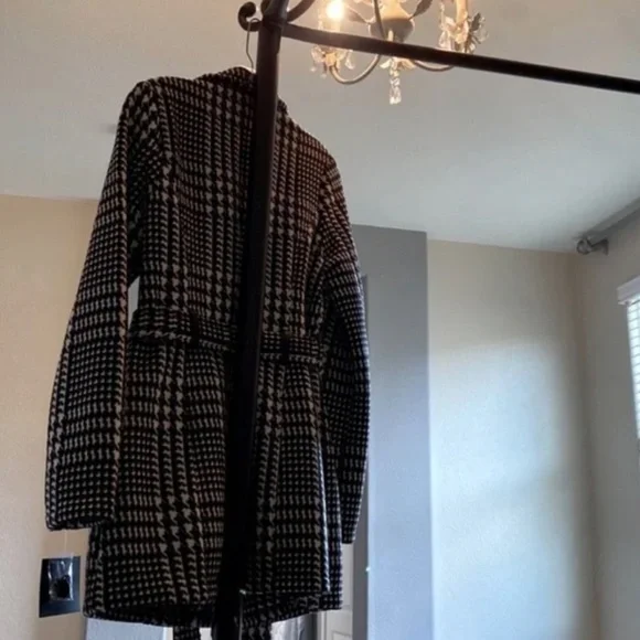 coat - Picture 7 of 7